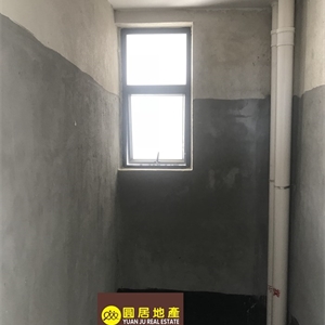 YJ001213儿童公园旁 万代毛坯两房